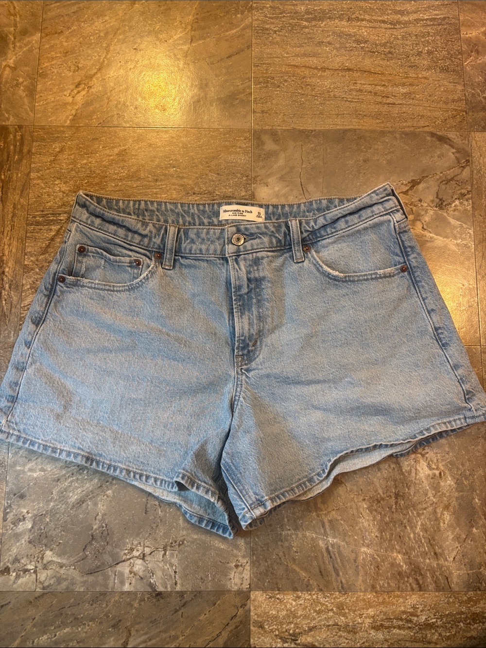 Abercrombie & Fitch Curve Love Mid Rise A-Line Short